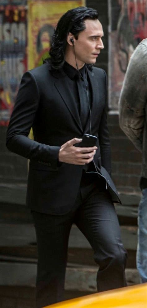 loki black suit gucci